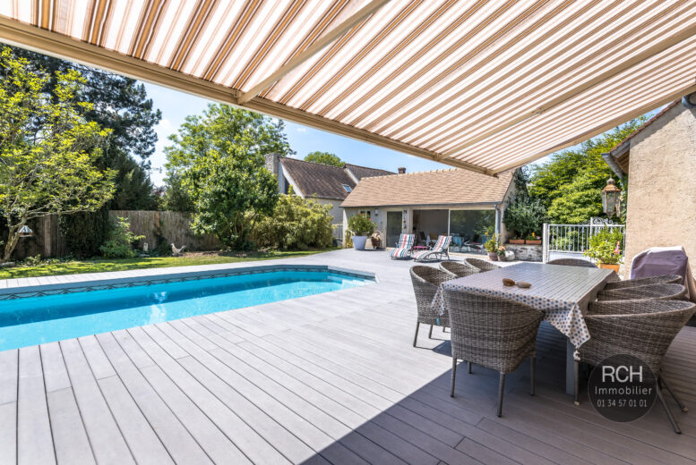 Photos du bien : Gressey – Charmante maison avec piscine