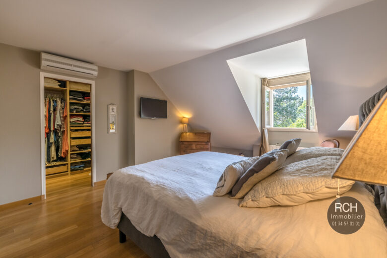 Photos du bien : Gressey – Charmante maison avec piscine