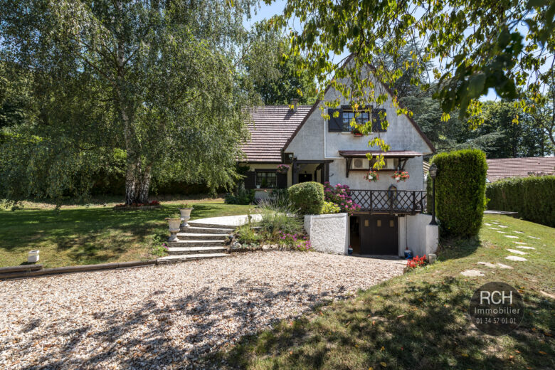 Photos du bien : Les Mesnuls – Charmante maison au calme