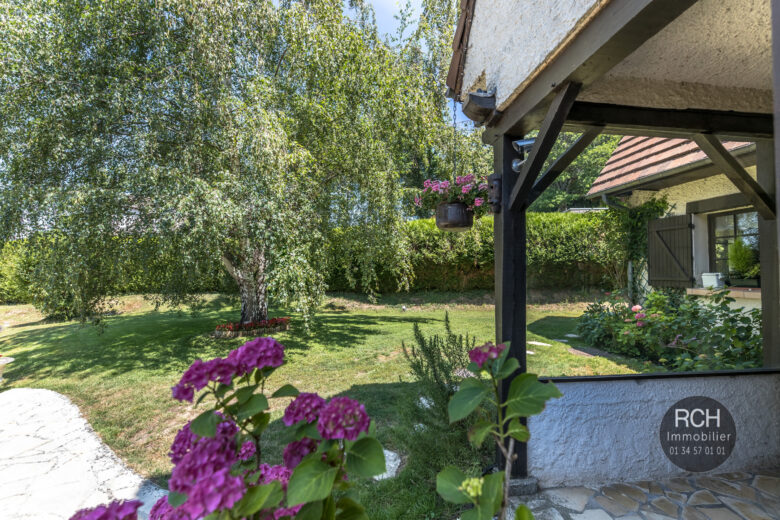 Photos du bien : Les Mesnuls – Charmante maison au calme