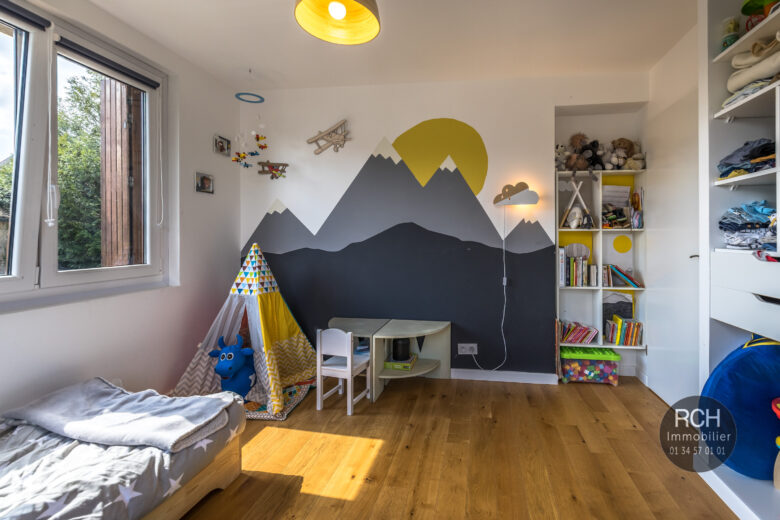 Photos du bien : Seul mandataire – Centre de Montfort-l’Amaury – Charmante maison entièrement rénovée