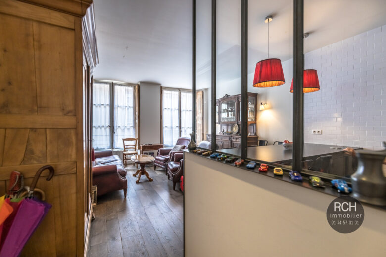Photos du bien : Plein centre de Montfort-l’Amaury – Bel appartement