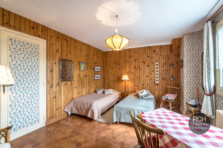Photos du bien : Méré – Jolie maison dans un bel environnement