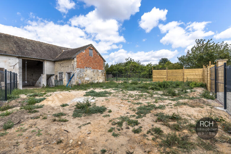 Photos du bien : Exclusivité – Richebourg – Grange à aménager