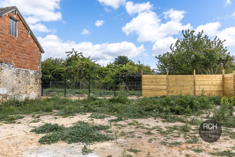 Photos du bien : Exclusivité – Richebourg – Grange à aménager