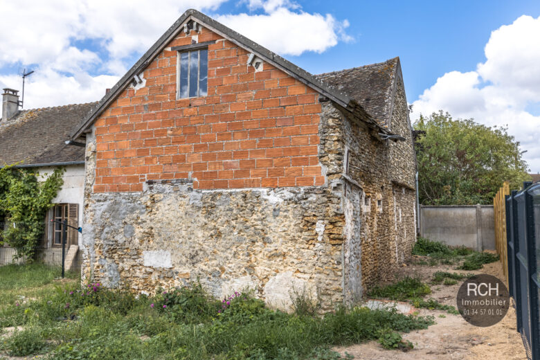 Photos du bien : Exclusivité – Richebourg – Grange à aménager