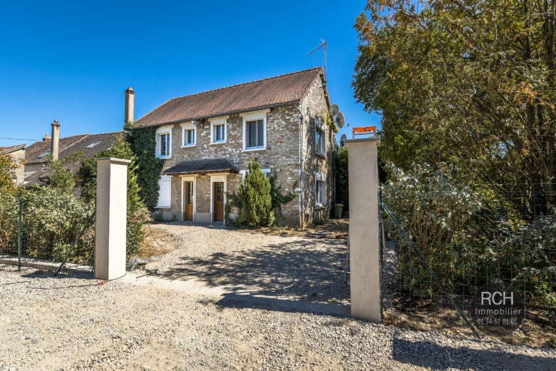 Photos du bien : EXCLUSIVITE – Gambais – Charmante maison ancienne