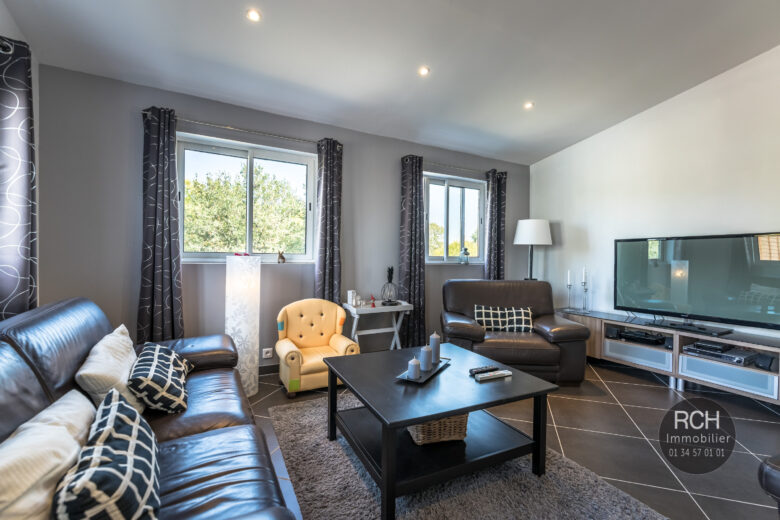 Photos du bien : Saint-Rémy-l’Honoré – Bel appartement