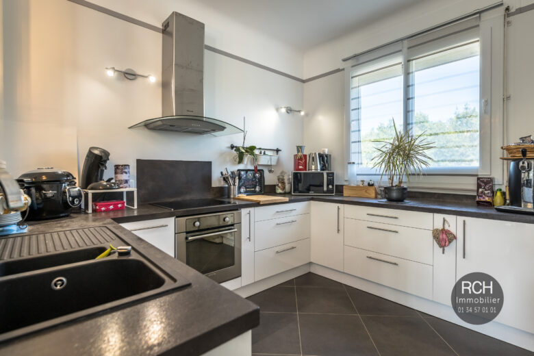 Photos du bien : Saint-Rémy-l’Honoré – Bel appartement