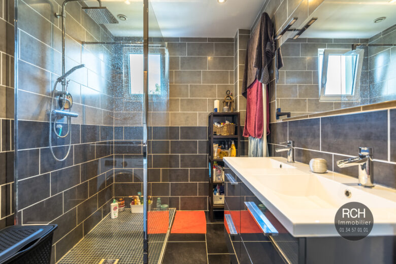 Photos du bien : Saint-Rémy-l’Honoré – Bel appartement