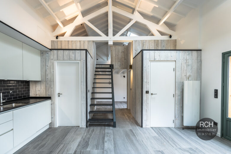 Photos du bien : Exclusivité – Galluis – Magnifique Loft entièrement rénové