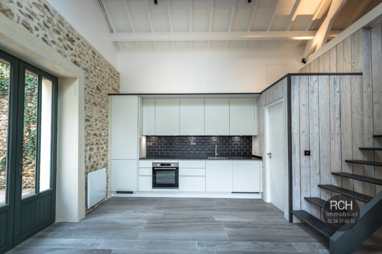 Photos du bien : Exclusivité – Galluis – Magnifique Loft entièrement rénové