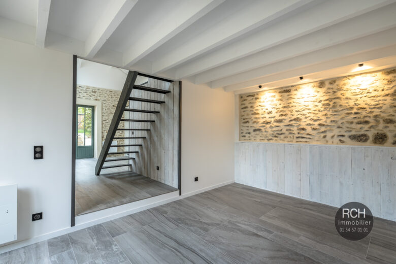 Photos du bien : Exclusivité – Galluis – Magnifique Loft entièrement rénové