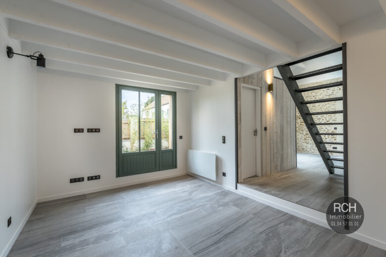 Photos du bien : Exclusivité – Galluis – Magnifique Loft entièrement rénové