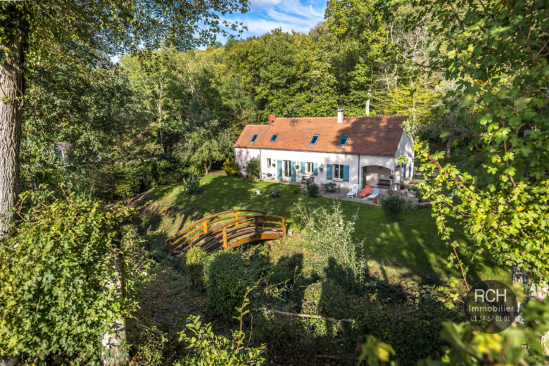 Photos du bien : Grosrouvre – Charmante maison familiale dans un cadre exceptionnel