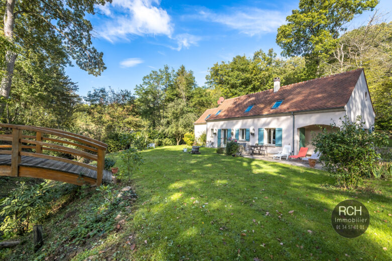 Photos du bien : Grosrouvre – Charmante maison familiale dans un cadre exceptionnel