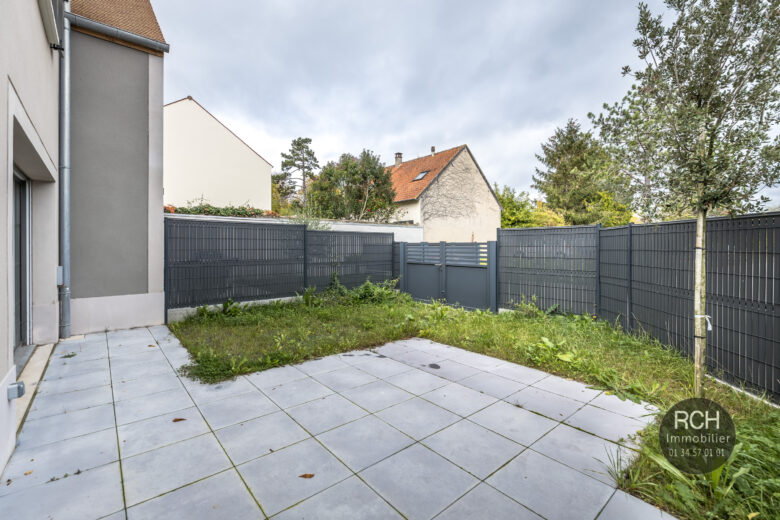 Photos du bien : Exclusivité – Maison de ville 4 pièces avec jardin – Houdan centre