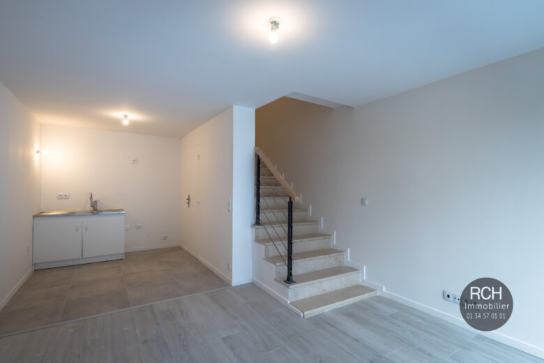 Photos du bien : EXCLUSIVITÉ – Maisons de ville 3 pièces avec jardin – Houdan centre