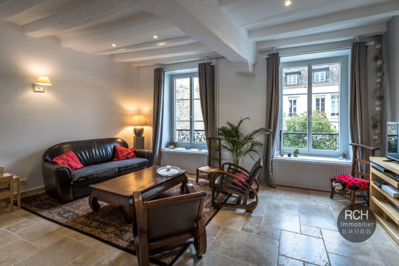 Photos du bien : Houdan centre – Très bel appartement en plein coeur de Houdan