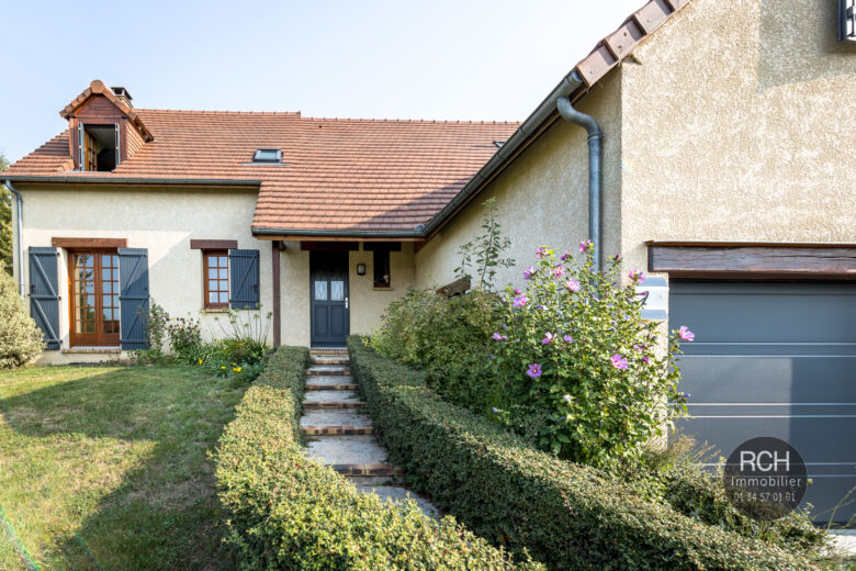 Photos du bien : Jouars-Pontchartrain – Jolie maison familiale