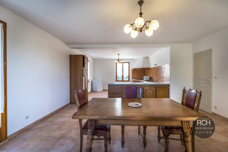 Photos du bien : Exclusivité – Le-Tremblay-Sur-Mauldre – Charmante maison familiale