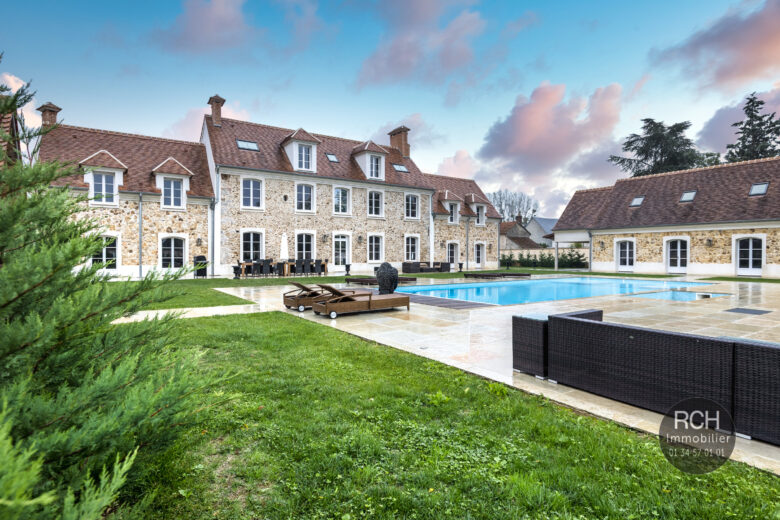 Photos du bien : Les Bréviaires – Magnifique propriété entièrement rénovée avec dépendance et piscine