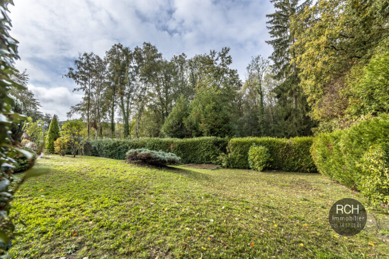 Photos du bien : Saint-Rémy-l’Honoré – Belle maison familiale