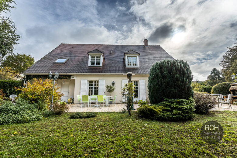 Photos du bien : Saint-Rémy-l’Honoré – Belle maison familiale