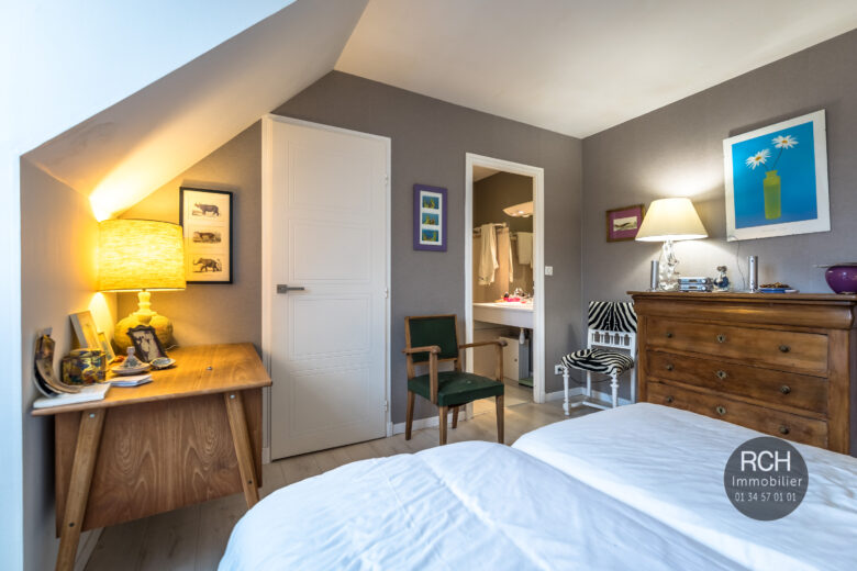 Photos du bien : Saint-Rémy-l’Honoré – Belle maison familiale