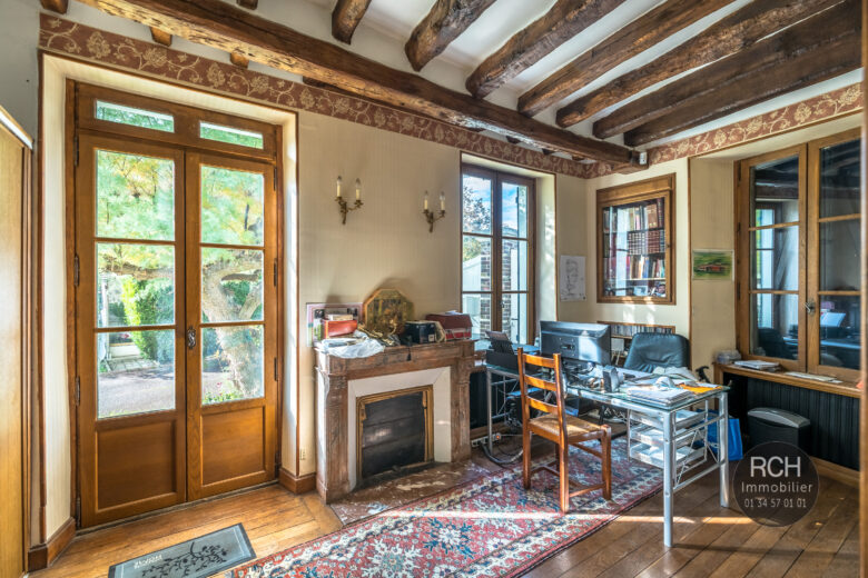 Photos du bien : Septeuil – Charmante maison ancienne en plein centre ville avec dépendance