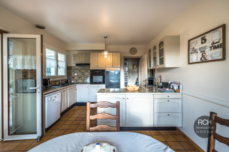 Photos du bien : Exclusivité – Gambais – Jolie maison avec commerces et école à pieds