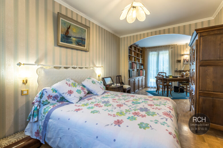 Photos du bien : Exclusivité – Gambais – Jolie maison avec beau terrain arboré