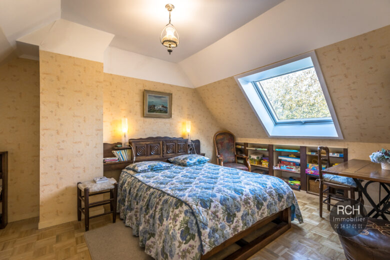 Photos du bien : Exclusivité – Gambais – Jolie maison avec beau terrain arboré
