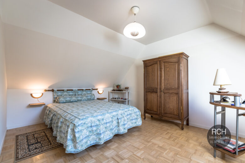 Photos du bien : Exclusivité – Gambais – Jolie maison avec beau terrain arboré
