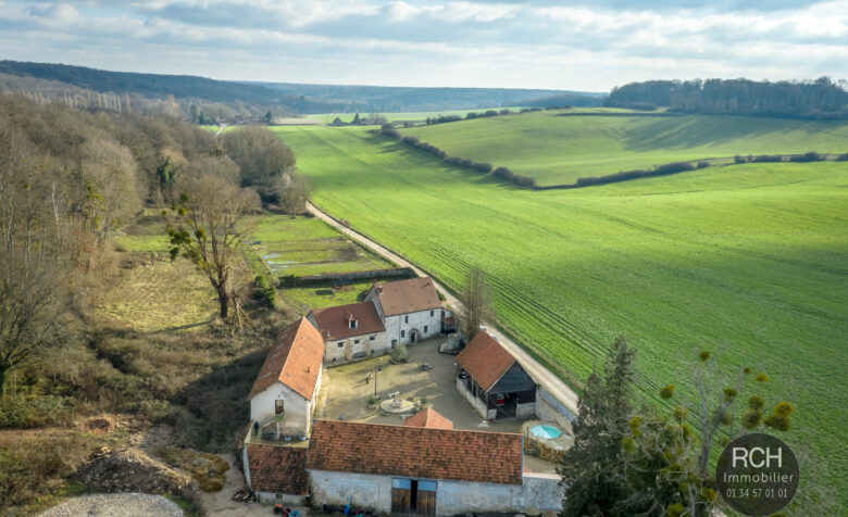 Photos du bien : Levis Saint Nom – Parc de la vallée de chevreuse, propriété entièrement rénovée