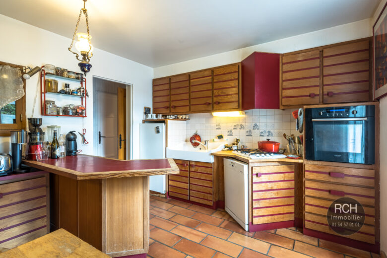 Photos du bien : Poigny-La-Foret – Jolie maison avec tennis