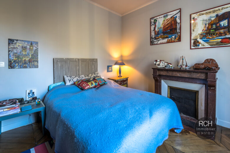 Photos du bien : Exclusivité – Les Mesnuls – Maison ancienne parfaitement restaurée avec des matériaux de qualité