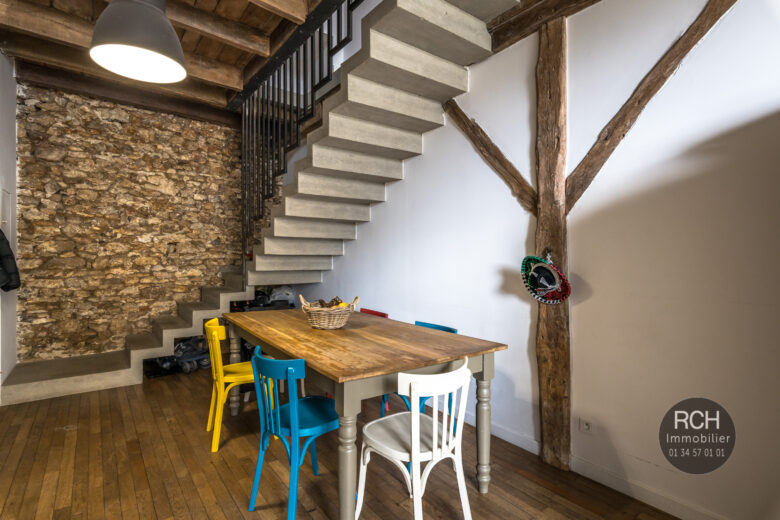 Photos du bien : Galluis – Charmante maison ancienne de ville entièrement rénovée