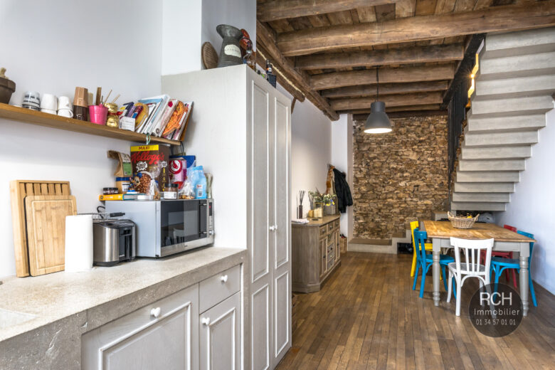 Photos du bien : Galluis – Charmante maison ancienne de ville entièrement rénovée