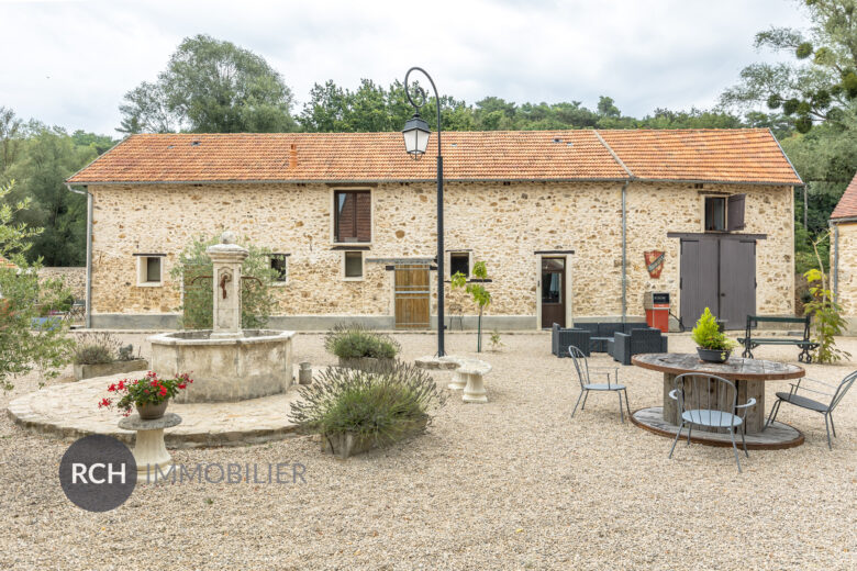 Photos du bien : Lévis-Saint-Nom – Parc de la vallée de chevreuse, propriété entièrement rénovée
