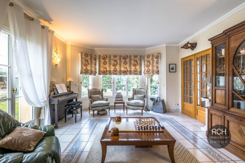 Photos du bien : Méré – Très jolie maison parfaitement entretenue