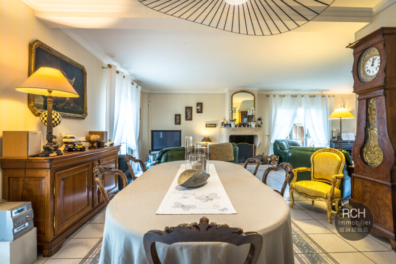 Photos du bien : Méré – Très jolie maison parfaitement entretenue