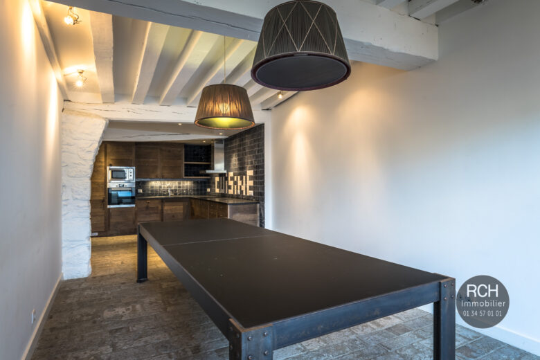 Photos du bien : Montfort l’Amaury centre – Magnifique bâtiment entièrement restauré