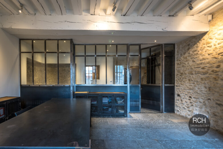 Photos du bien : Montfort l’Amaury centre – Magnifique bâtiment entièrement restauré