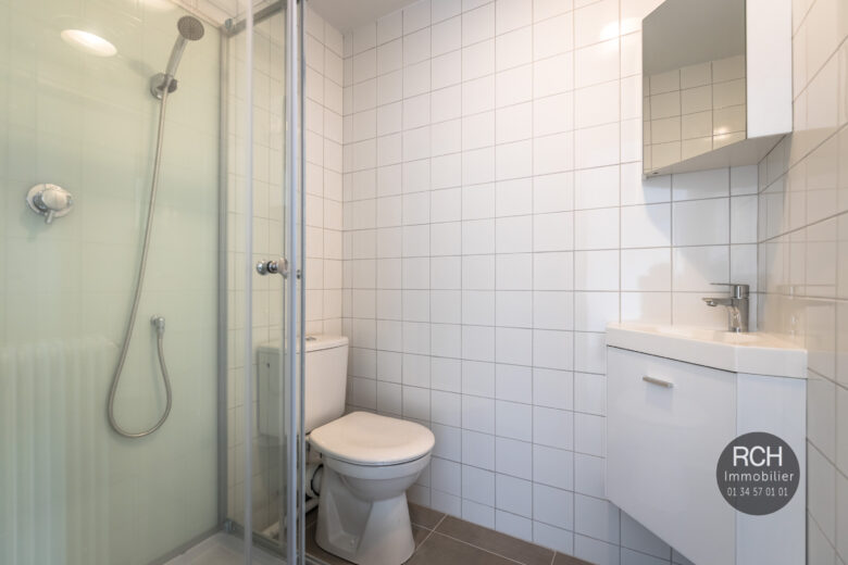 Photos du bien : Exclusivité – Studio en plein centre de Montfort l’Amaury