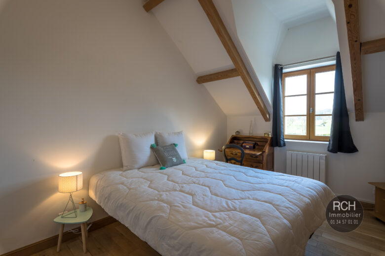 Photos du bien : Exclusivité – Orgerus – Très bel ensemble de maisons anciennes dans un superbe environnement