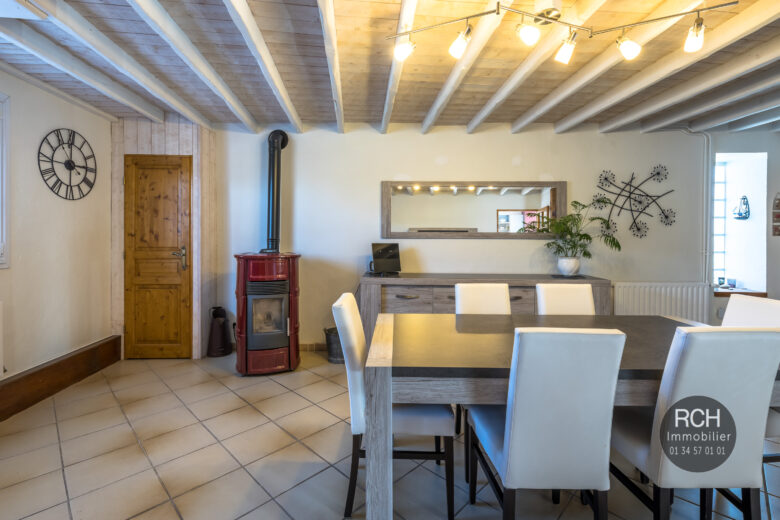 Photos du bien : Exclusivité – Condé-sur-vesgre – Jolie maison familiale