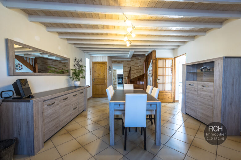 Photos du bien : Exclusivité – Condé-sur-vesgre – Jolie maison familiale