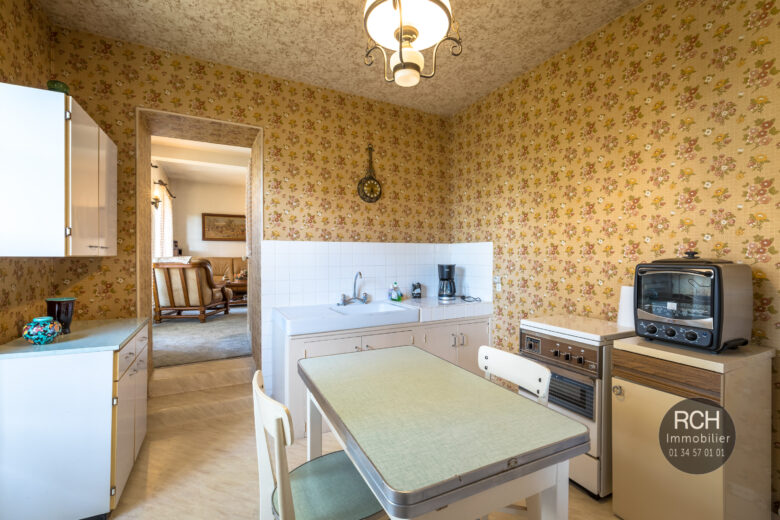 Photos du bien : Gambais – Maison à rénover avec beau potentiel