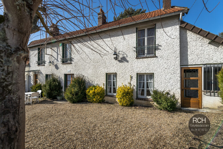 Photos du bien : Gambais – Maison à rénover avec beau potentiel
